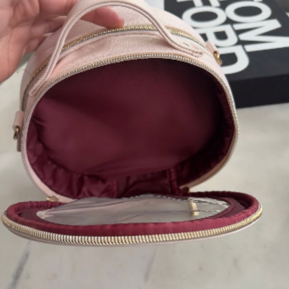 *RARE* 🔥 Rare Beauty Selena Gomez Crossbody Cosmetic Bag - Picture 4 of 5